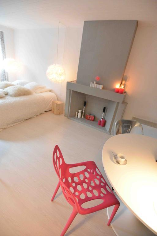 Apartamento "Un Lieu Unique" Le Cozy Annecy Habitación foto